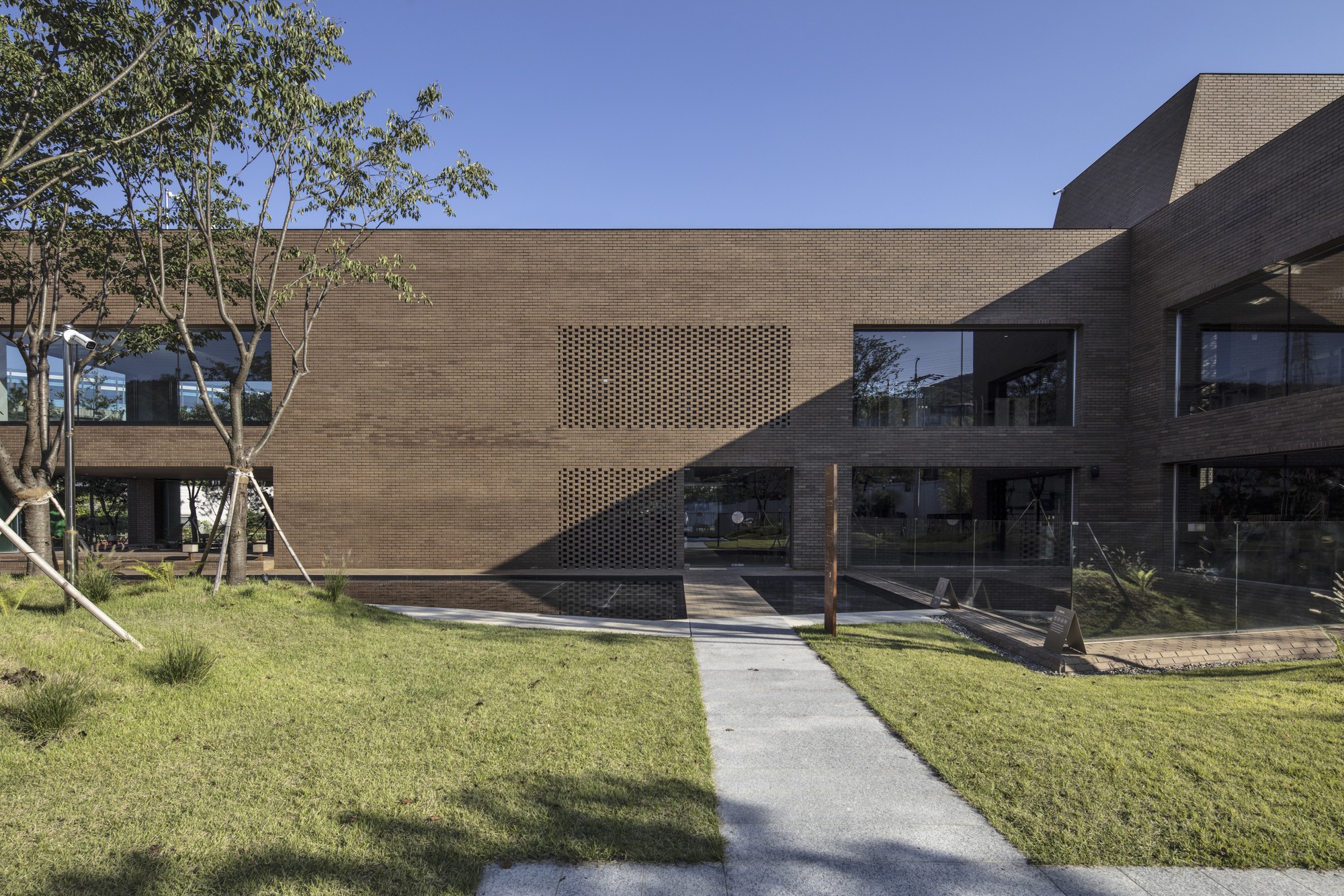 去 B 咖啡馆的时间丨韩国龙仁市丨NONE SPACE-32