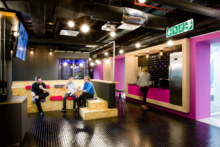 Korbicom 办公室 · 科技创意的未来空间-36