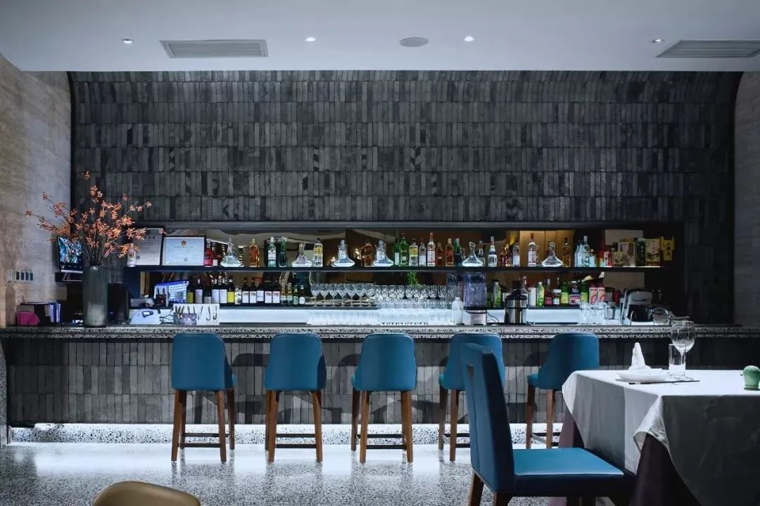 北京唐廊餐厅 | 原木青砖的现代演绎-18