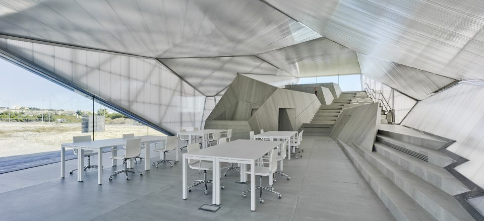 城郊企业孵化器·西班牙阿尔切纳办公楼-21