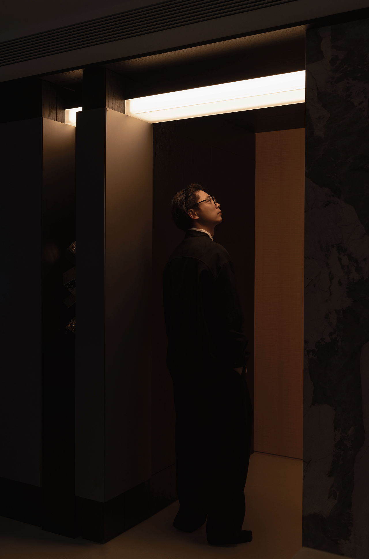 逅界空间设计｜暗调里的松弛感-47