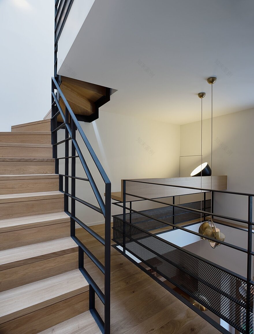 巴黎 10 区庭院旧宅变宜居家庭住宅-21