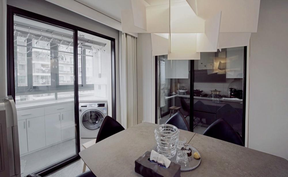 ANAC 空间高级灰现代简约三室,储物空间与光线设计巧妙结合-6