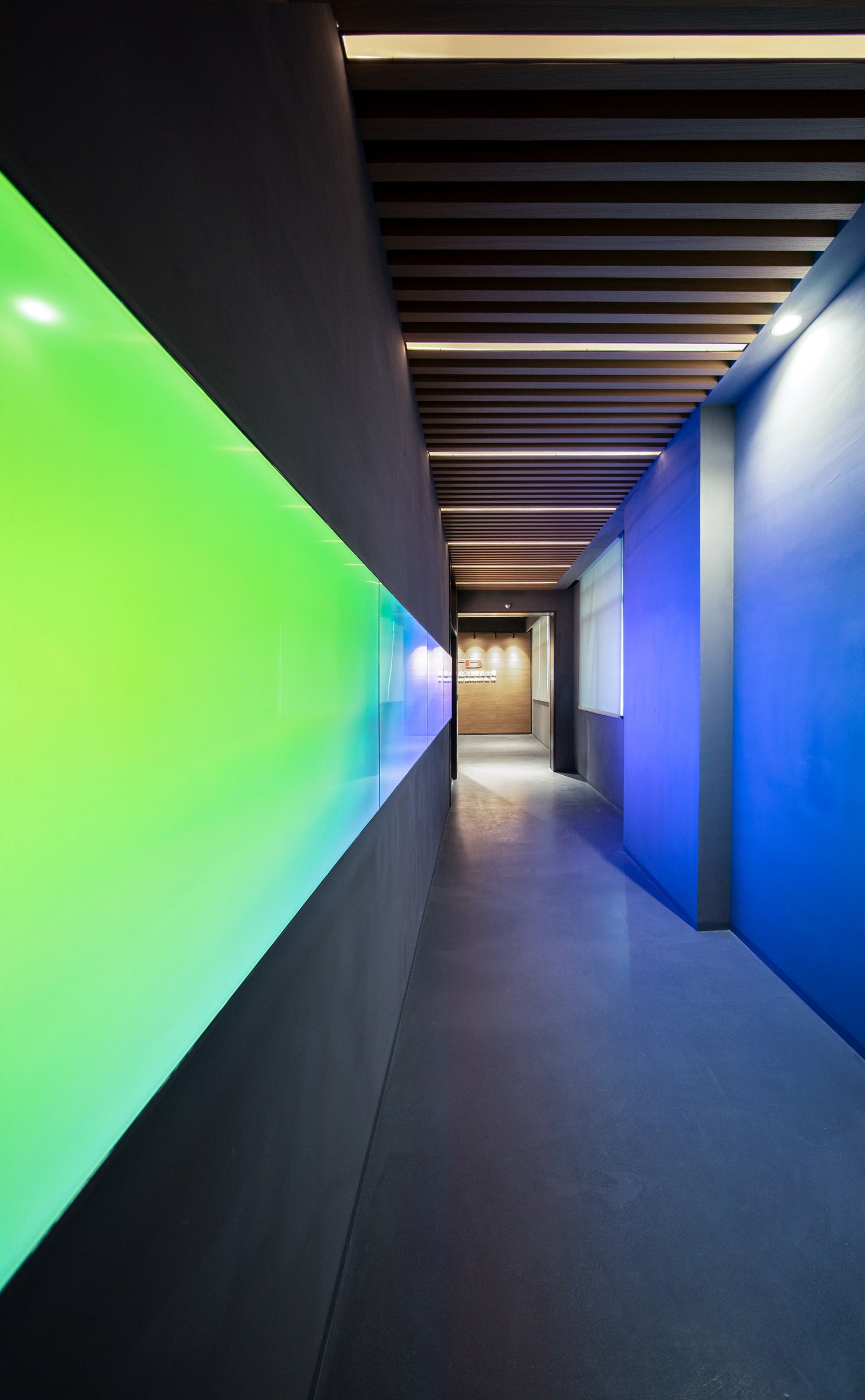 壹同创意打造明道照明工业风办公室-4