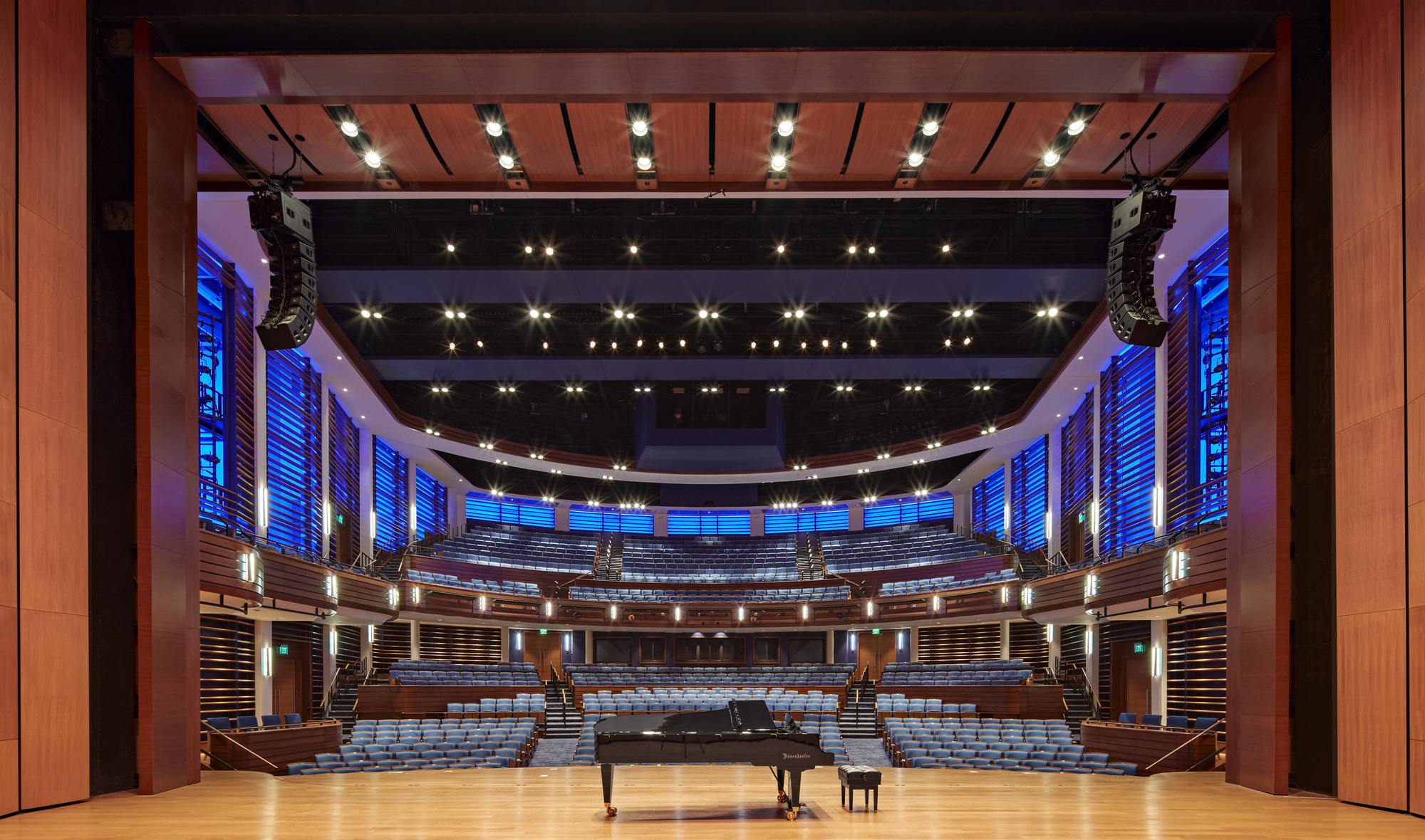 Jay and Susie Gogue Performing Arts Center / Wilson Butler Architects-44
