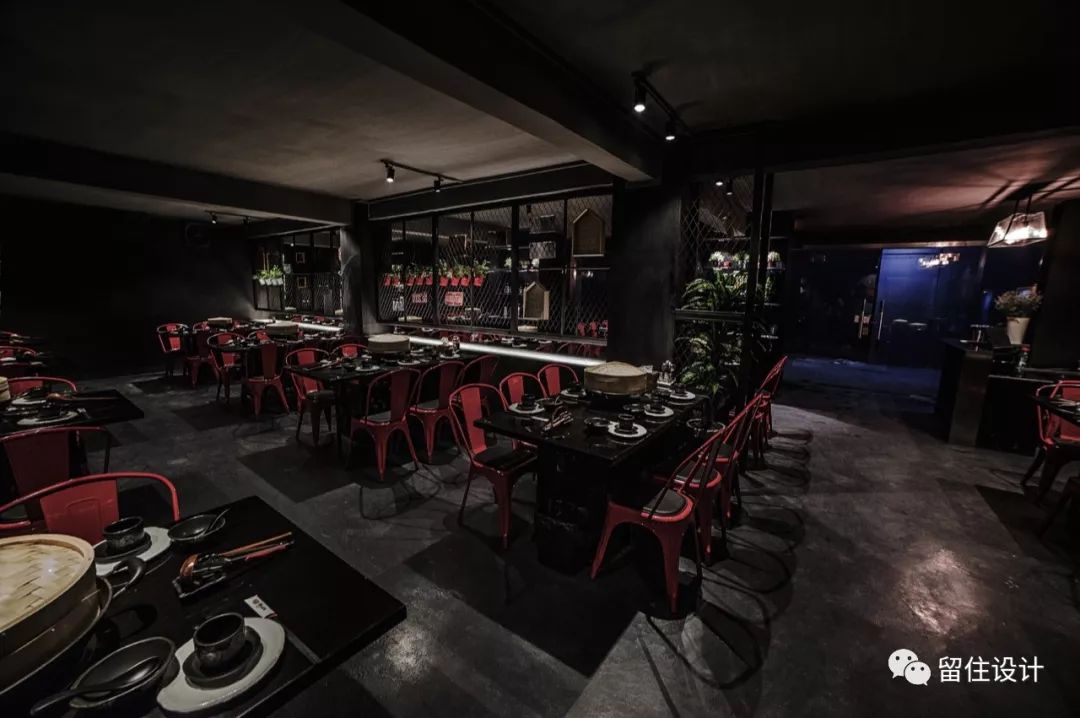潮仙蒸锅 | 简约工业风的海鲜餐厅设计-8