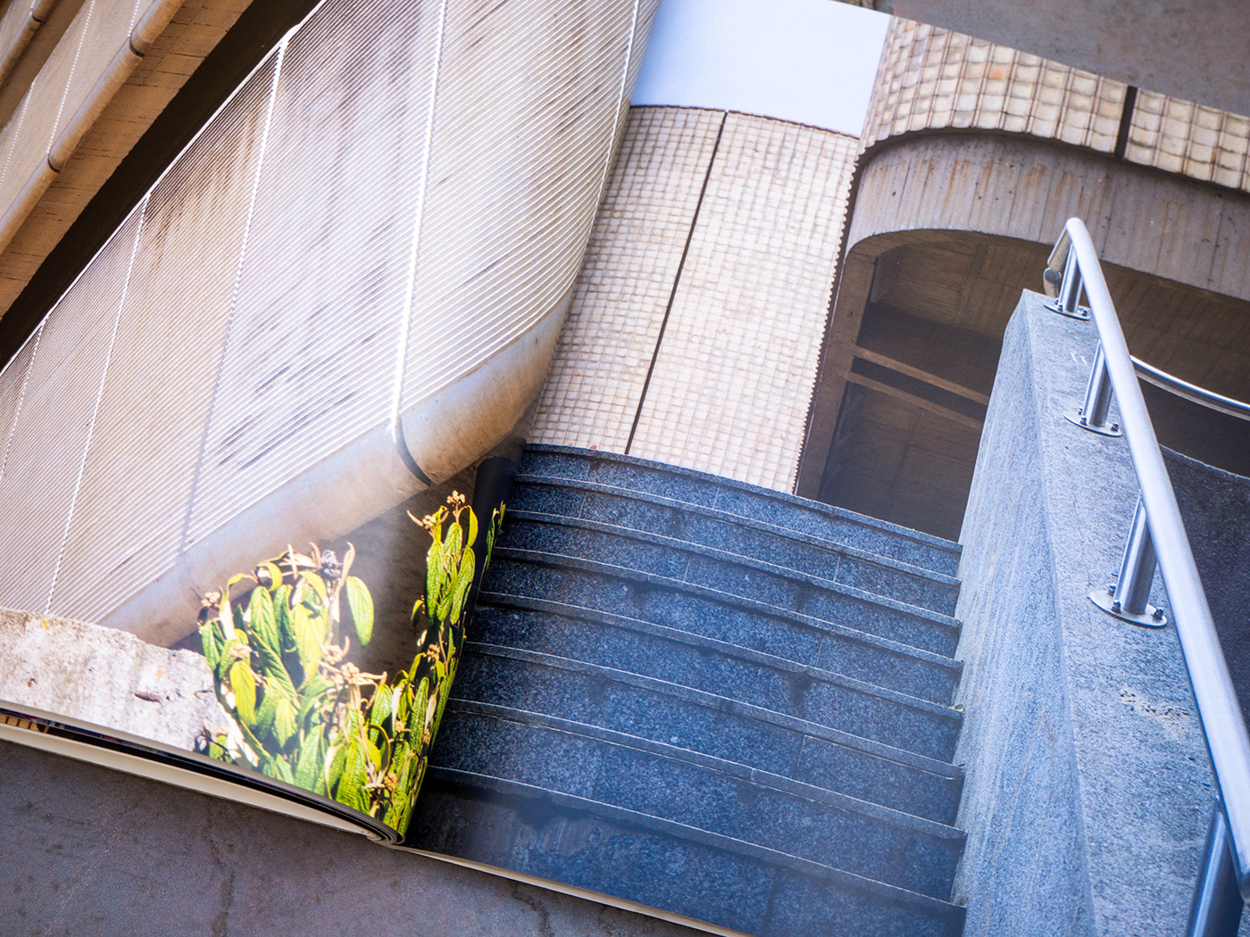 《Brutalista disztópia a kommunista érából》 | 记录历史，传承精神，独特的设计风格-9