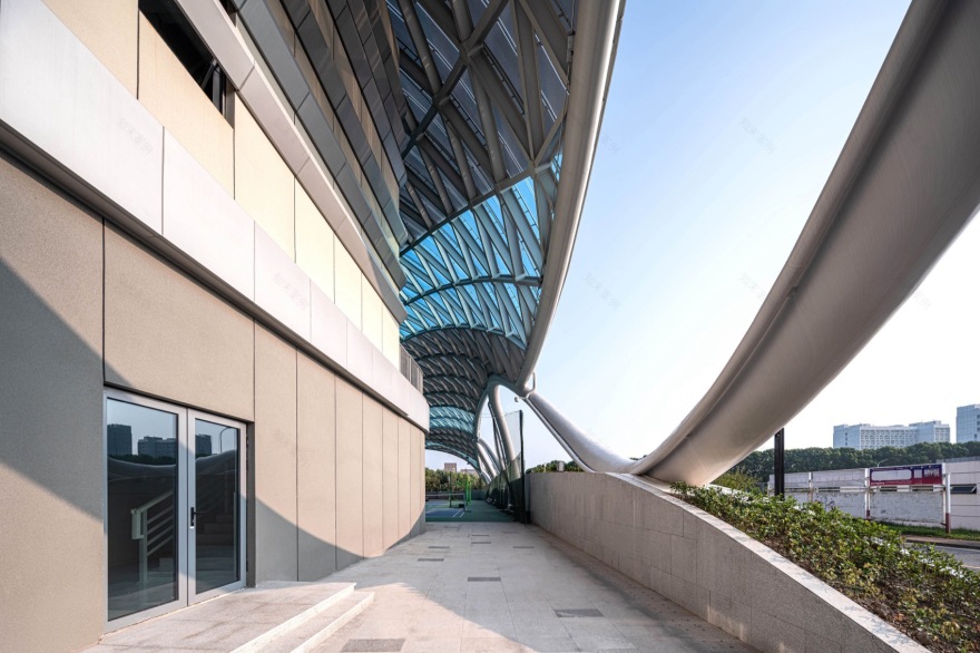 上海工程技术大学风雨操场丨中国上海丨同济大学建筑设计研究院-35