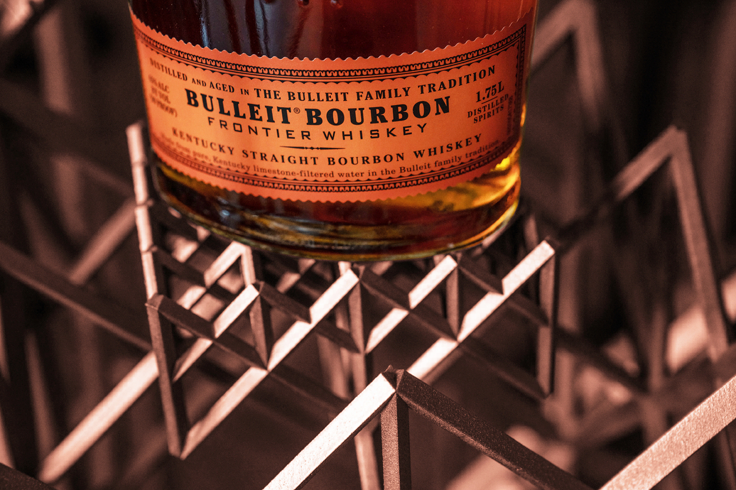 Bulleit 前沿工作坊酒吧 · FAR rohn&rojas-13