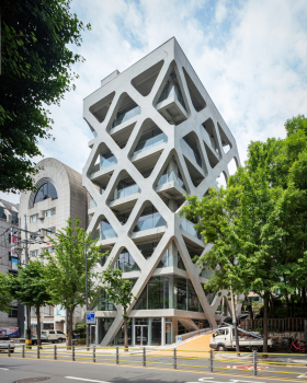 折叠地面社区设施丨韩国首尔丨LIFE Architects