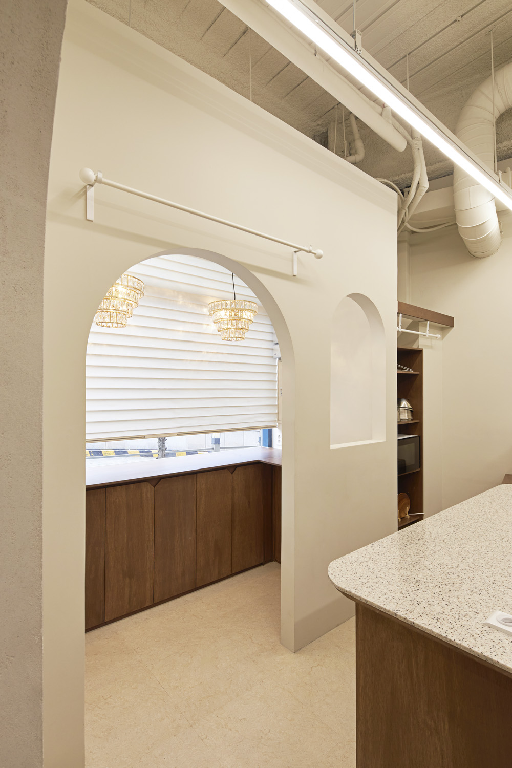 极简风格 8 平米工作室设计，成本低至万元-9