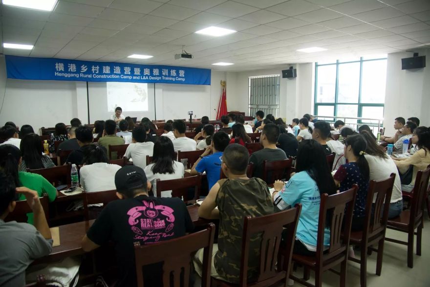 被切割的安托山,基于场地特征的景观设计-3