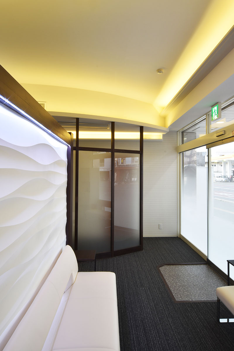 熊本新屋敷整骨院DOLPHIN丨日本熊本丨クラフトワン一級建築士事務所-4