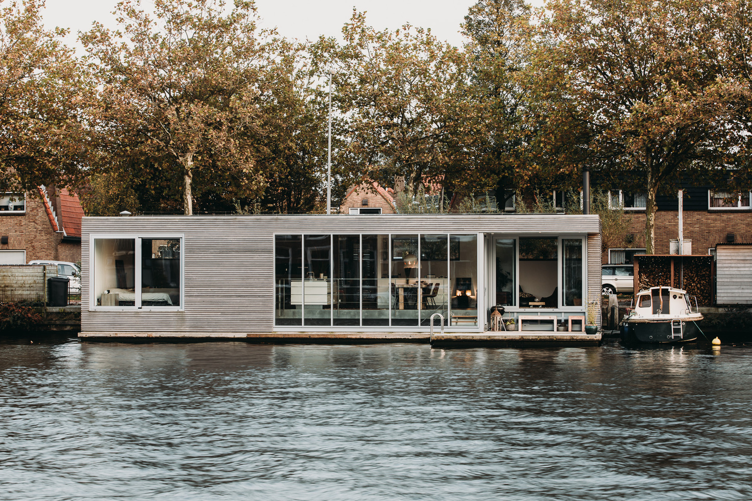 Energy Neutral Floating Villa ‘Haarlem Shuffle’  vanOmmeren-58