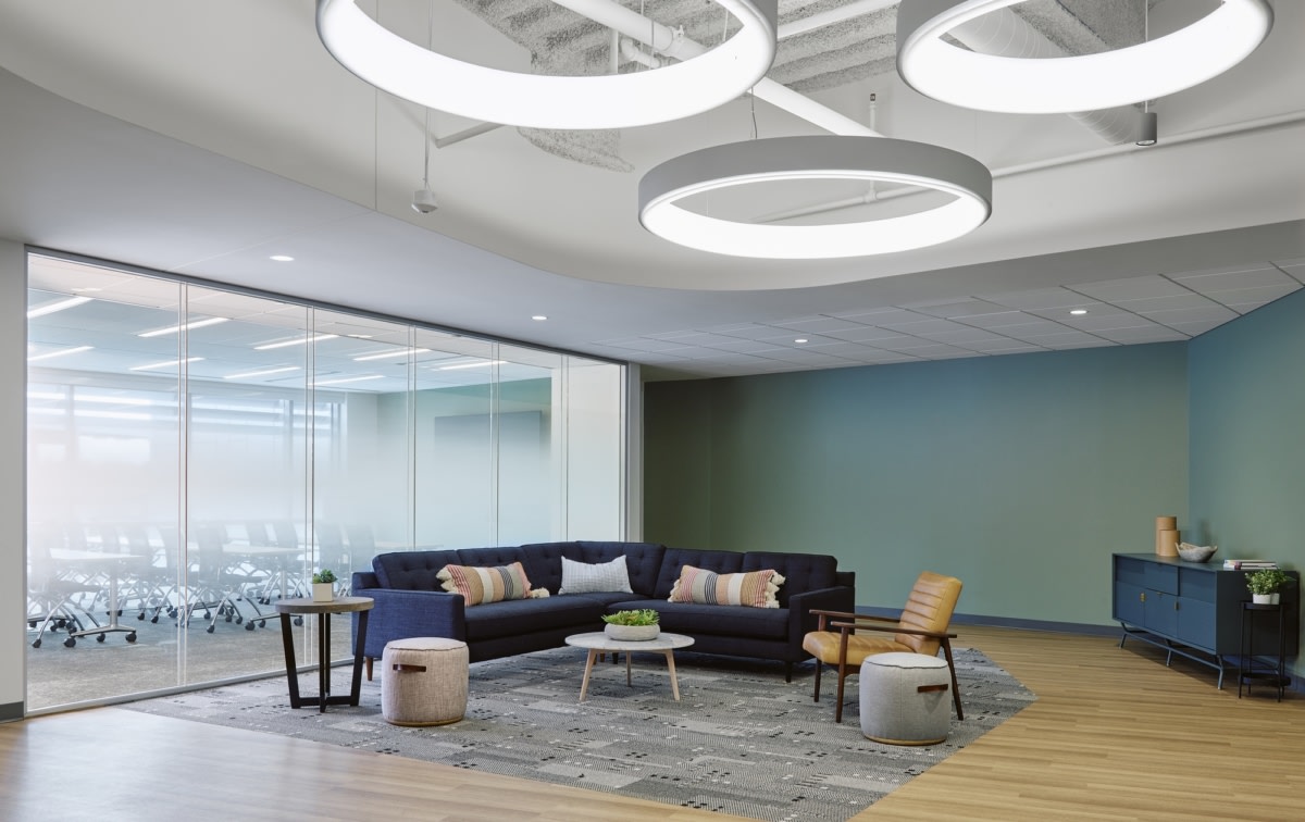 加州软件公司在 Waltham 的办公室扩建丨美国丨Unispace-13