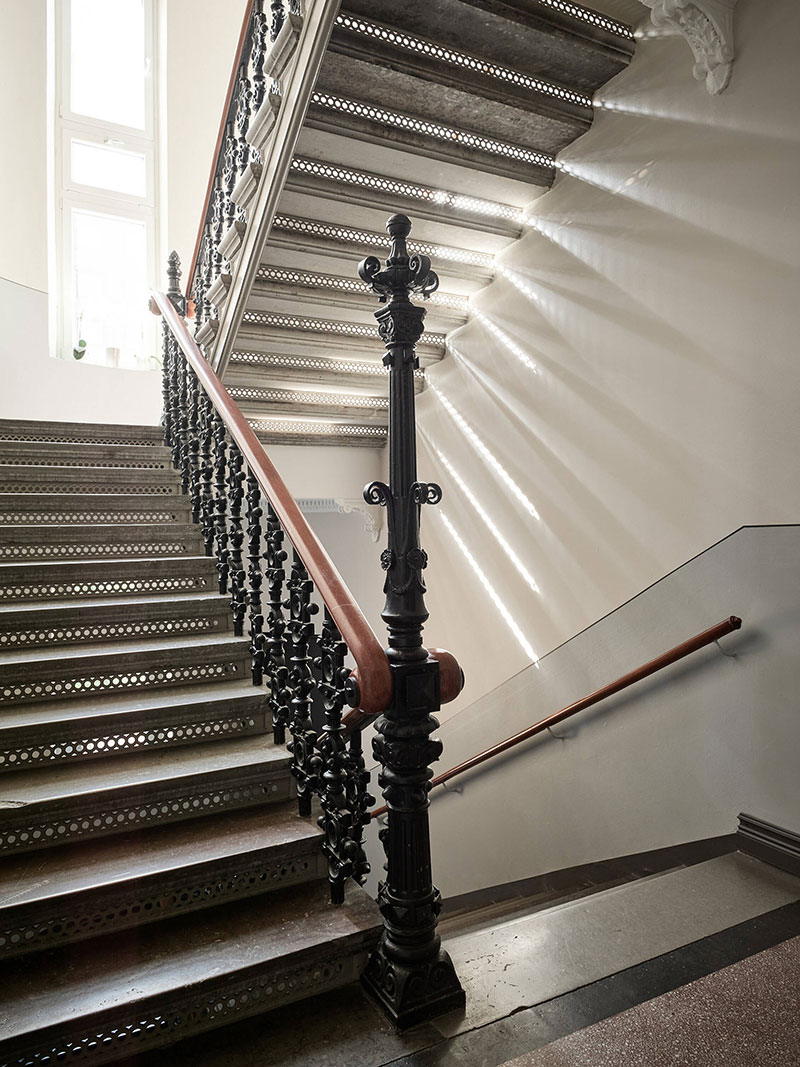 瑞典 19 世纪公寓的时尚典雅设计-23