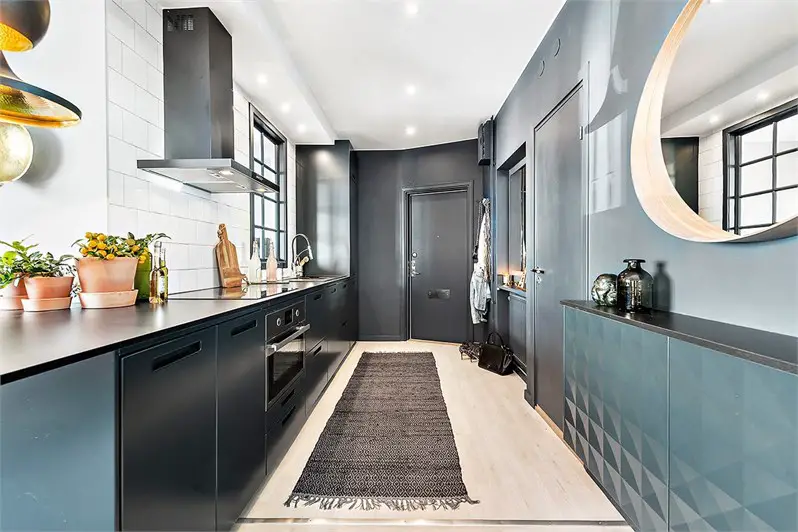 蓝色调的瑞典风格小户型设计-11