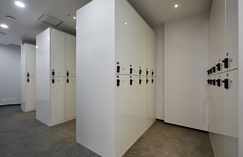 QED 高尔夫练习场 | 极简设计的 125 平米空间-25