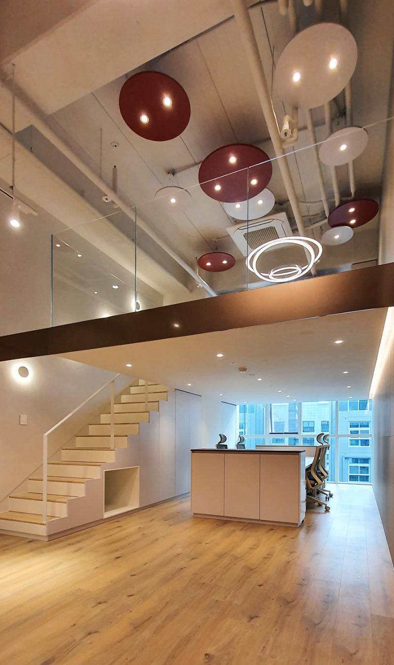 环保清新四十平米化妆品公司办公室设计-5