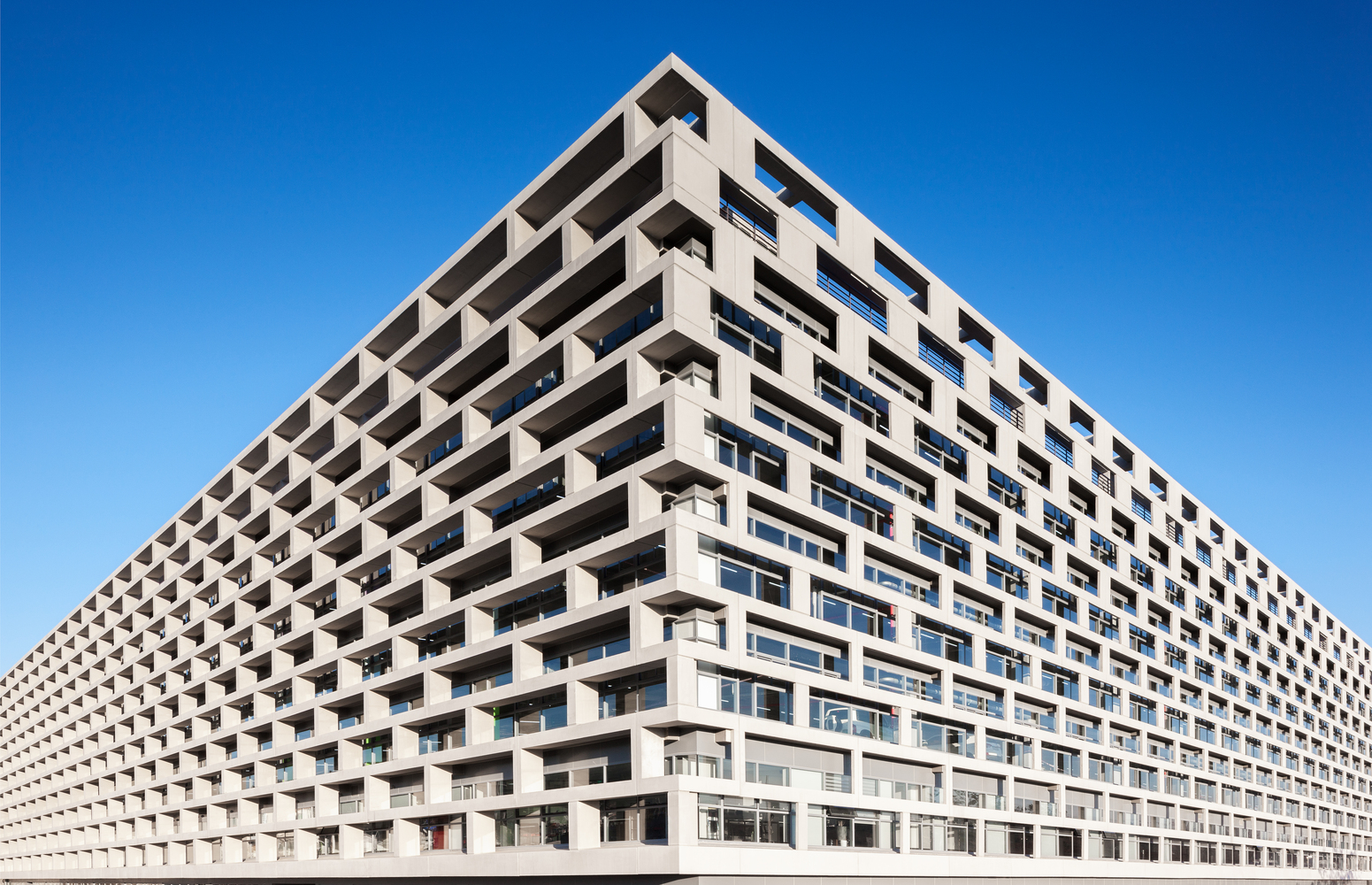 韩国 DAuto Mall 多功能混合建筑丨KARO Architects-12