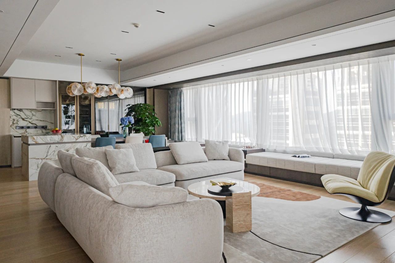 宇文长凝的 330㎡静谧之家丨温馨工作室-15