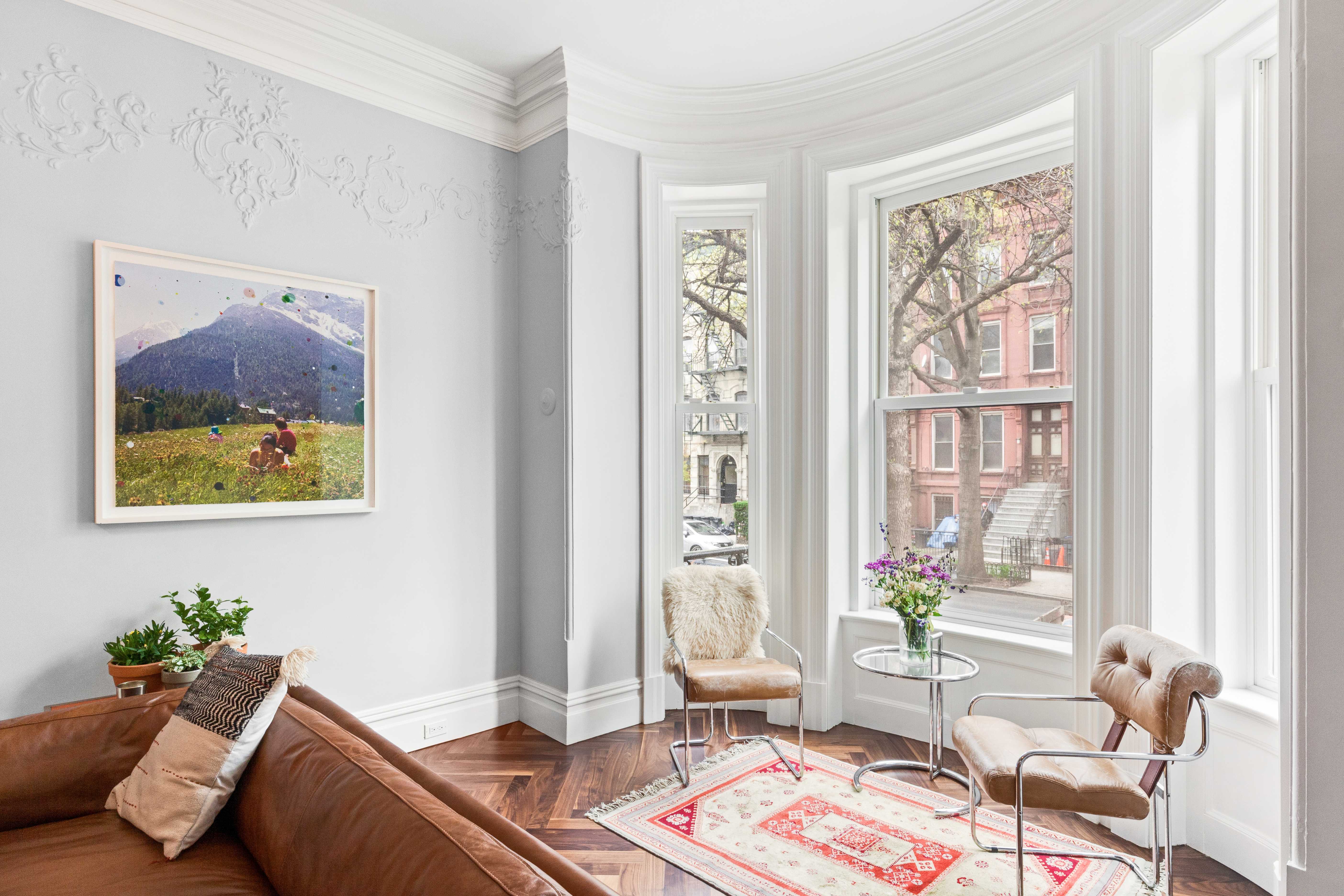 翻新褐石打造现代家庭建筑-12