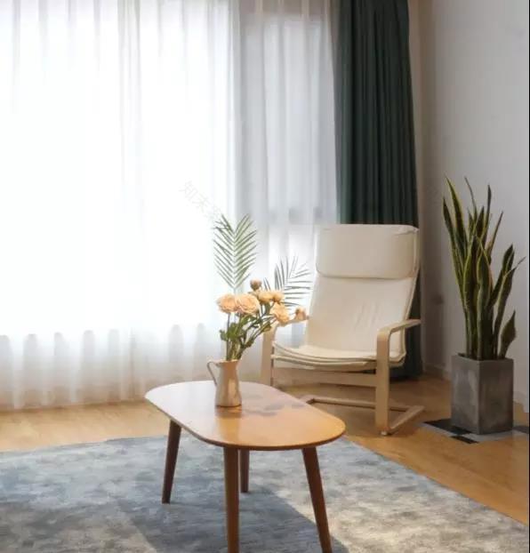 简约木质感,家的温馨港湾——现代简约家居设计案例-8