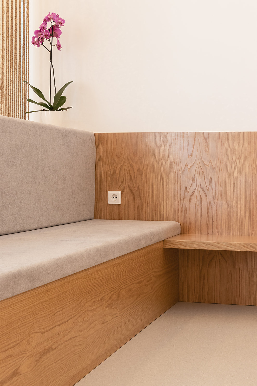 疗愈之境 · 巴西诊所的简约自然设计-9