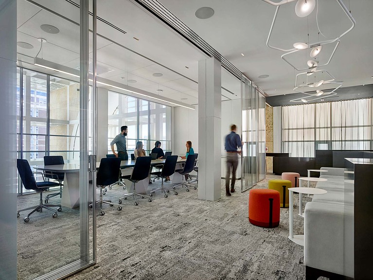 Gensler Tampa 重塑河滨大厦，展现都市活力-10