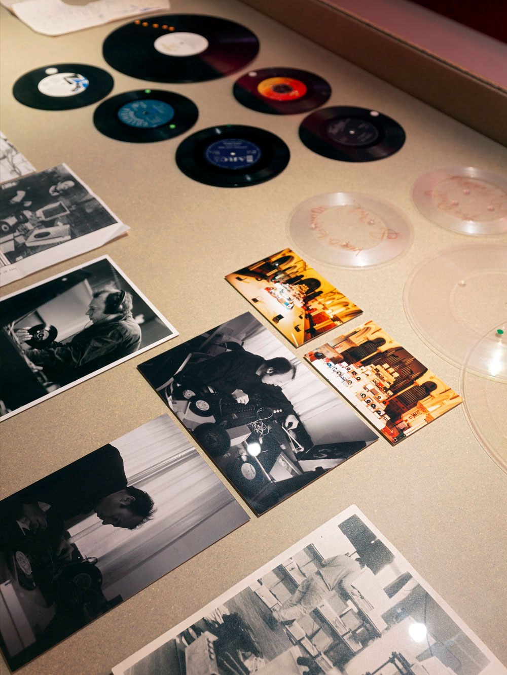 LISTENING WITH YOUR HANDS展览丨TurkeyMus-6