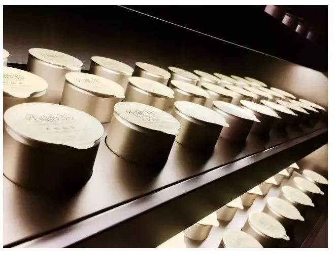 【48期】苹果御用设计师来中国设计了一家茶叶店，惊艳了所有人，原来茶叶还可以这样卖！-47