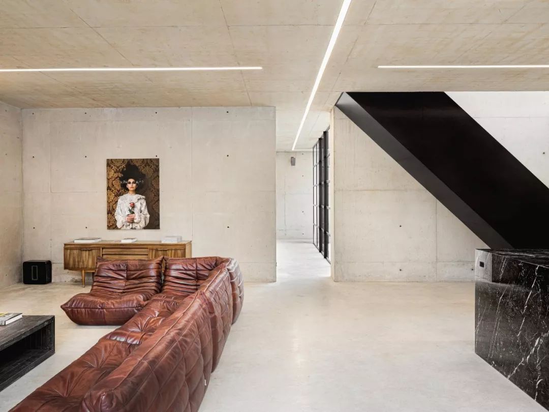 BPN Architects 打造“消失”的透明混凝土住宅-13