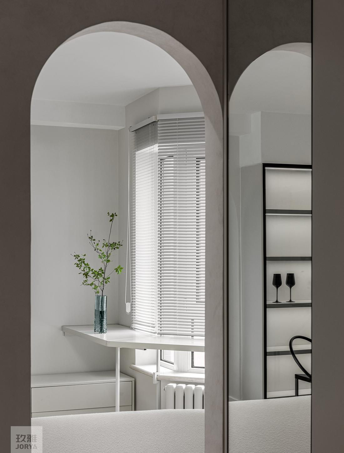90 后单身男孩的侘寂风之家丨JORYA 玖雅-31