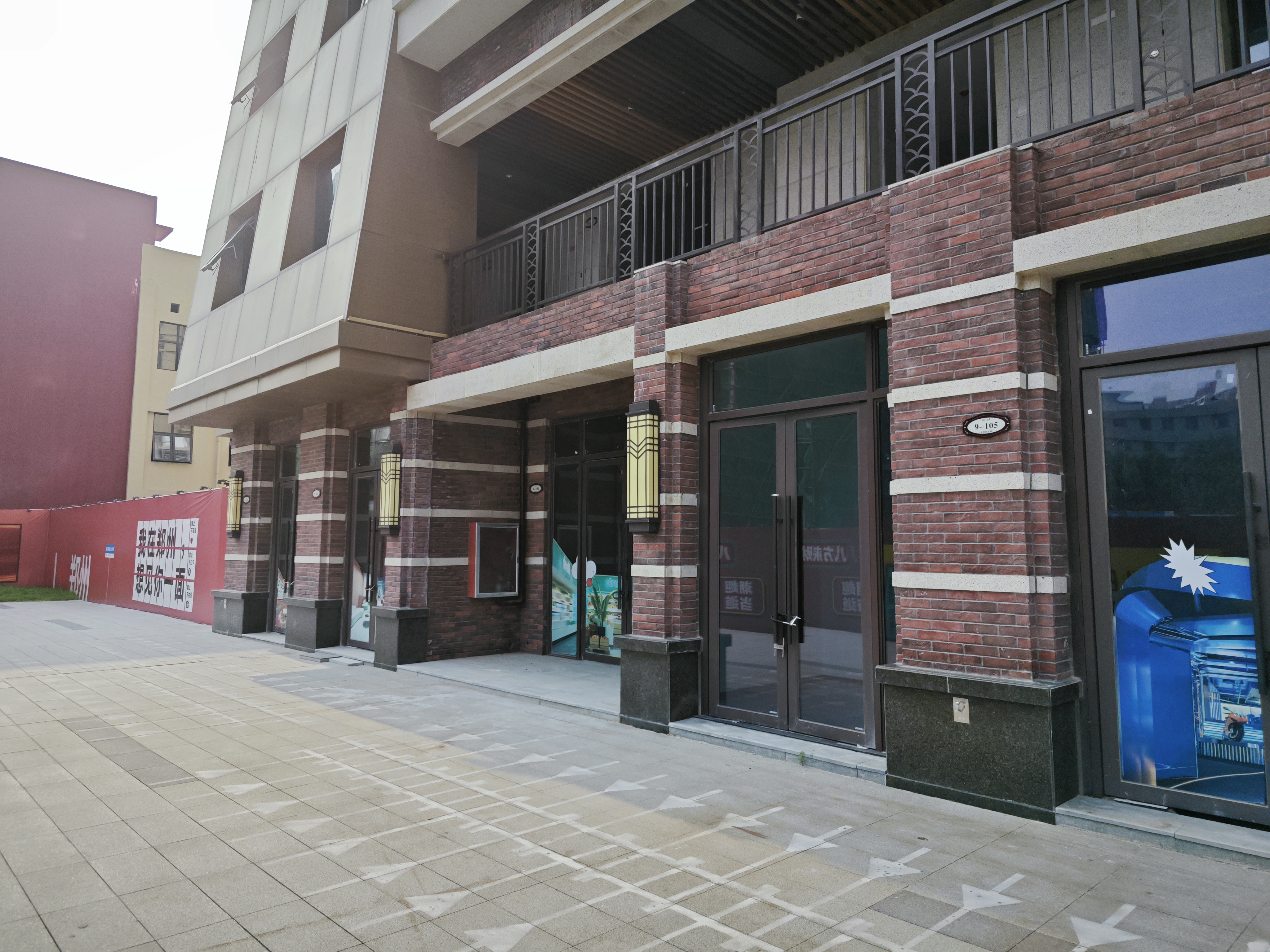 腾升装饰|泉舜·润泉苑商业综合体步行街外幕墙工程-12