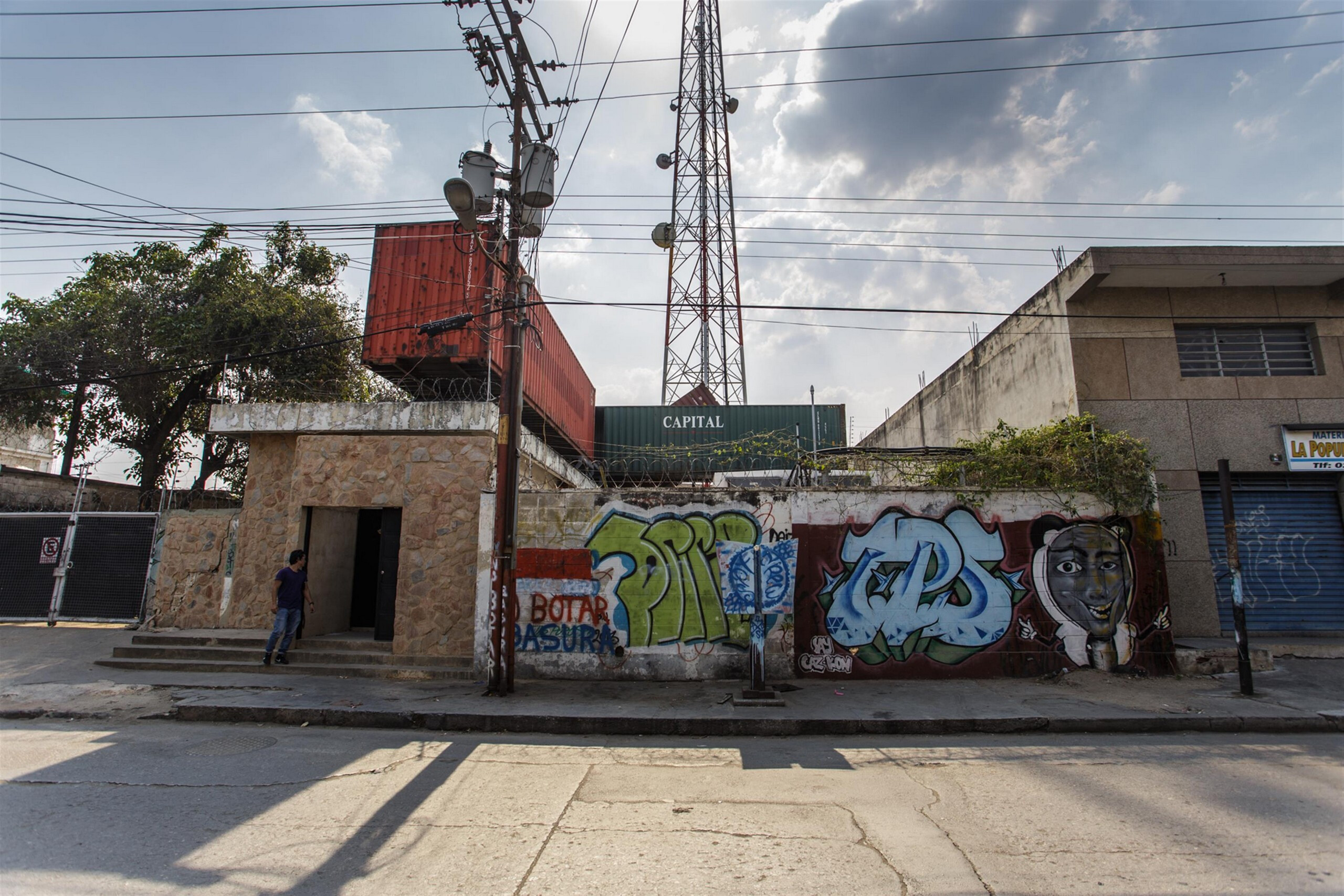 颠覆废墟的创意重生 · Venezuelan 文化生产区-33