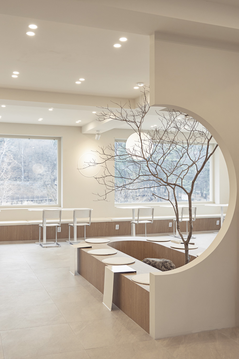 白色与木质，打造 50 平米高级质感办公室-22