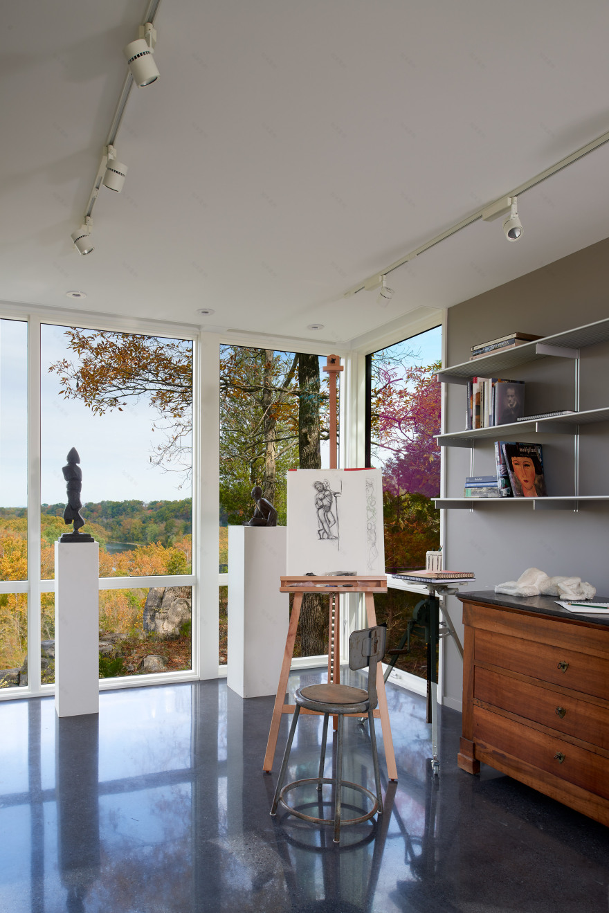 Artist's retreat in West Virginia sits above a limestone quarry-8