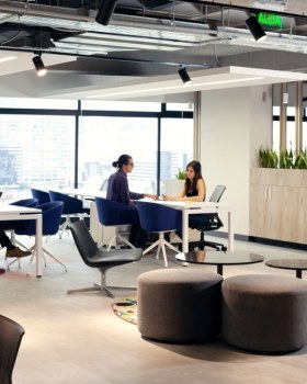 厄瓜多尔 BMI 总部办公室丨Contract Workplaces