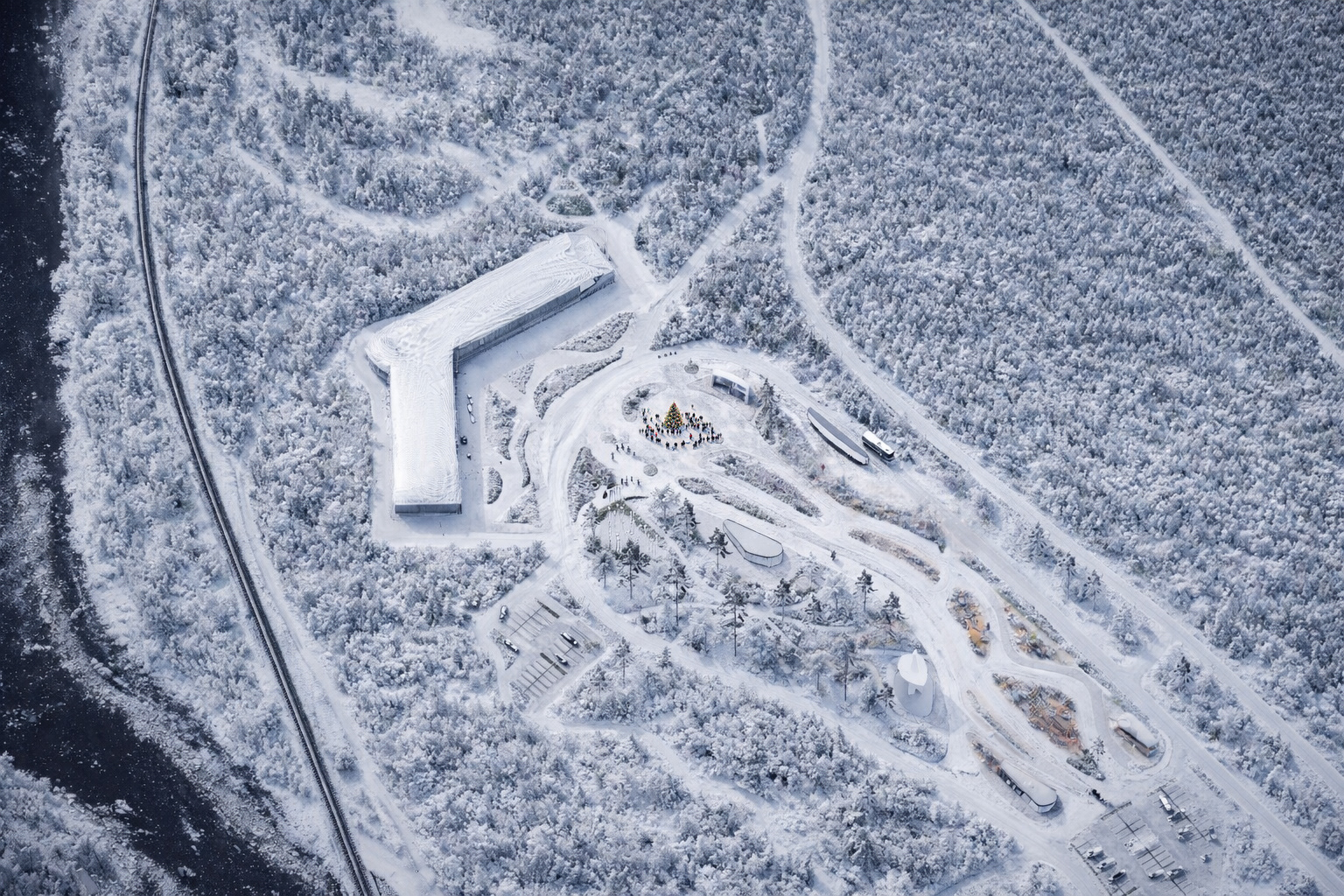 北极社交中心丨俄罗斯摩尔曼斯克丨Alena Kokueva,Silviya Al Ubed-62