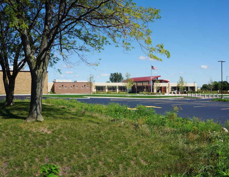 Luther J. Schilling 学校翻新,创造高效教育环境-0