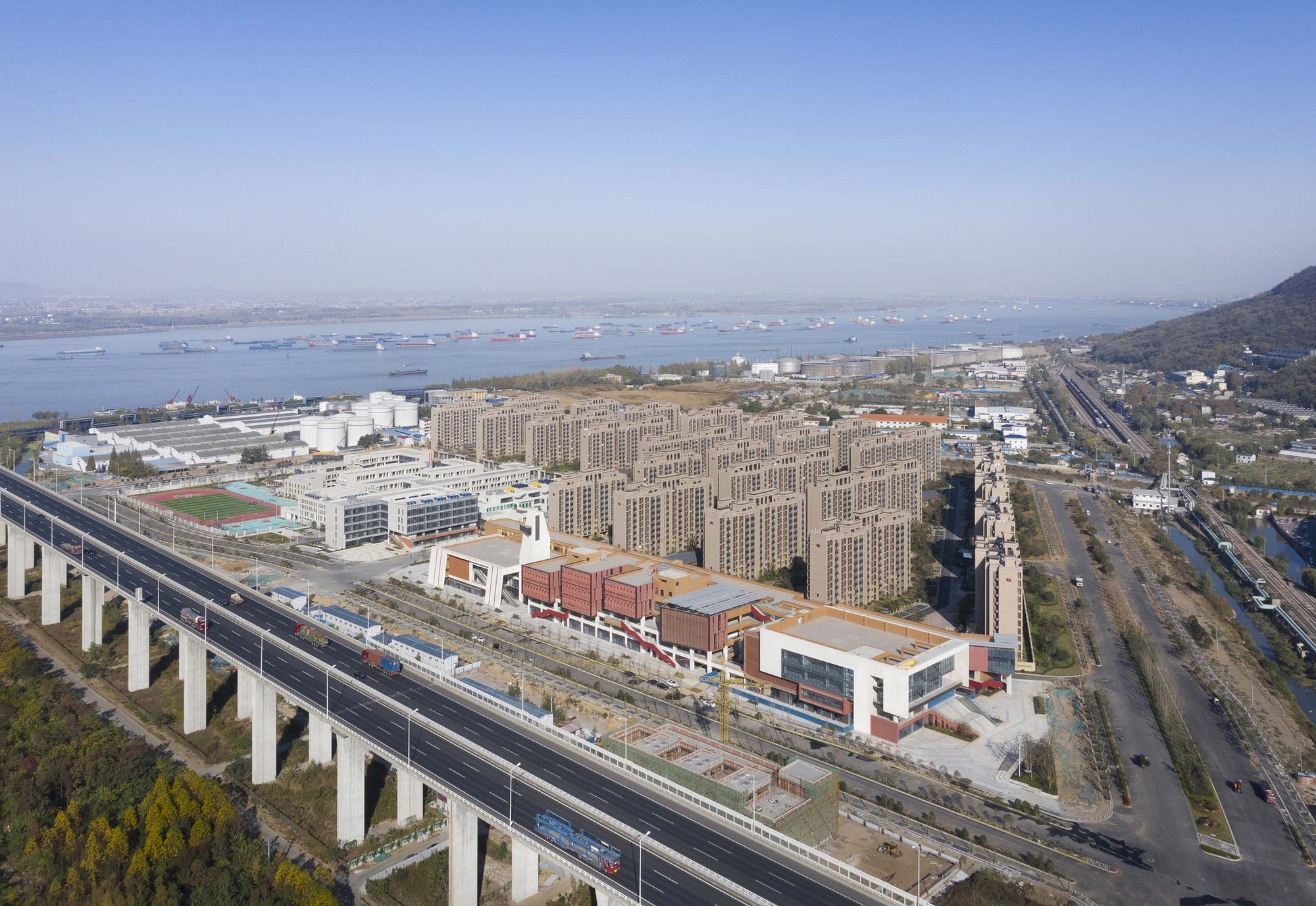 Nanjing Shibuqiao Commercial and Community Center Complex / Nanjing Bangjian Urban Architectural Group-14