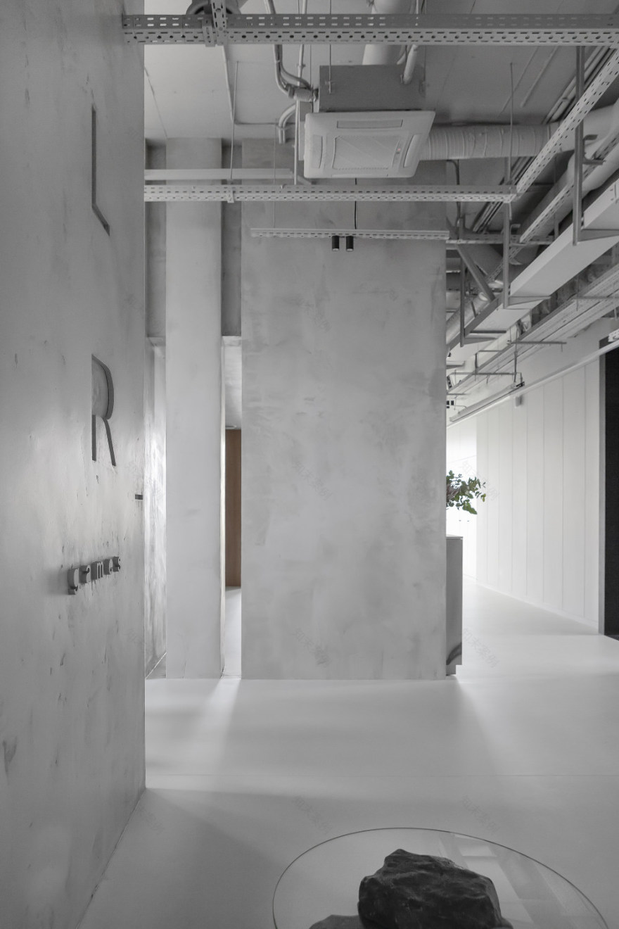 白俄罗斯 Glera Games 办公设计丨白俄罗斯明斯克丨Tiutiunnik Artem 等-18