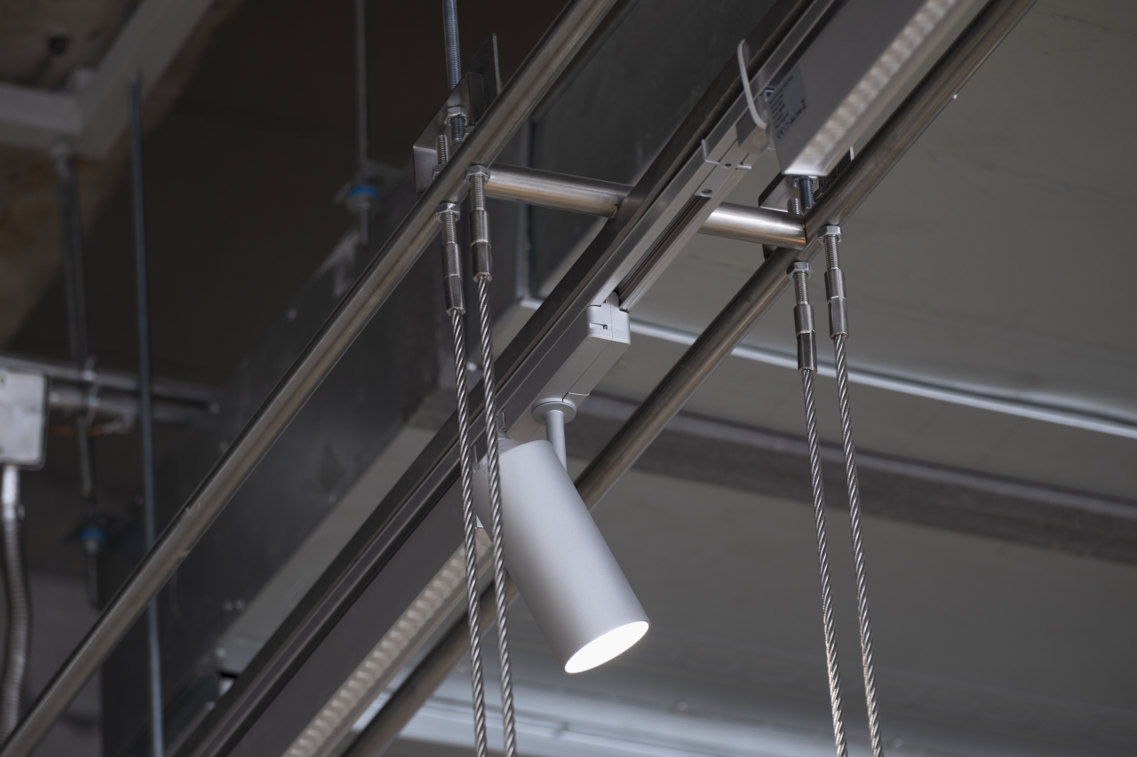 蕉下深圳大运天地轻量化户外体验店丨中国深圳丨Link Architects上海直地建筑设计工作室-35