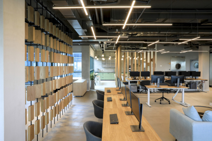 神秘电子元件公司办公室-14