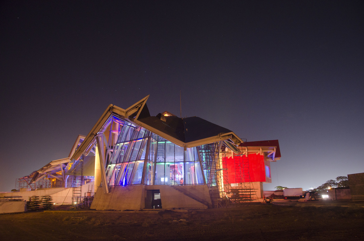 In Progress The Biomuseo  Frank Gehry-5