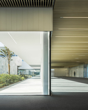 马拉加大学总部及礼堂丨西班牙马拉加丨Alcolea+Tárrago Arquitectos
