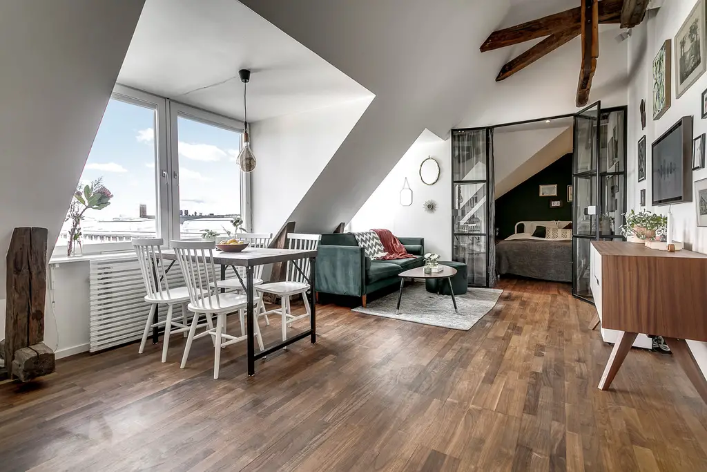 瑞典顶楼玻璃卧室 | 巧妙设计展现独特魅力-2