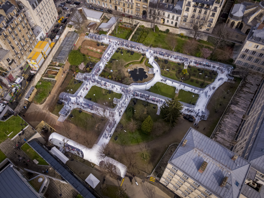 法国巴黎透明管道艺术装置丨Dosis-26