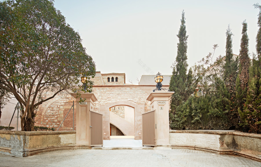 古老农舍改建而成的音乐学院 / BAMMP Arquitectes-3