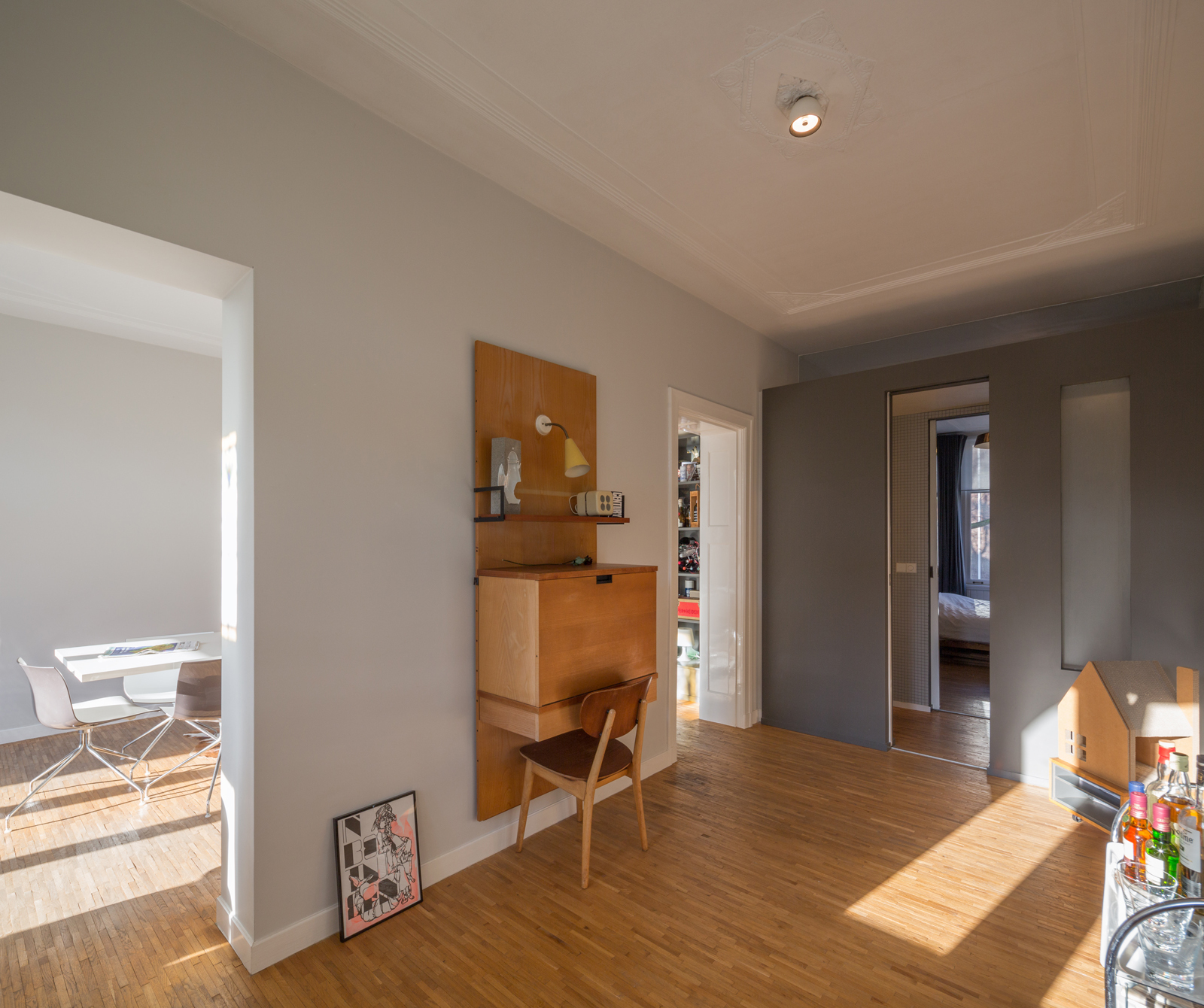 荷兰别墅变豪华公寓,经典与当代的完美融合-11